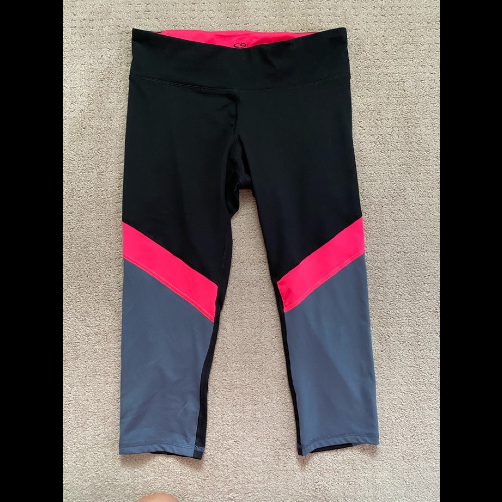 Women’s C9 Champion Capri leggings medium